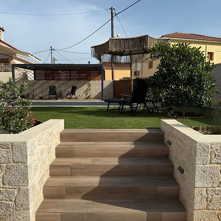 Kır Evi Oikies Ástros